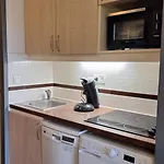 아파트 Cap Esterel 4 Pers Equipe, Belle Vue Golf, Centre Village Pierre & , Parking Inclus Et 5 Piscines Acces Gratuit, Clim, Wifi, Tv, Lave-vaisselle Et Lave-linge,four, Plancha