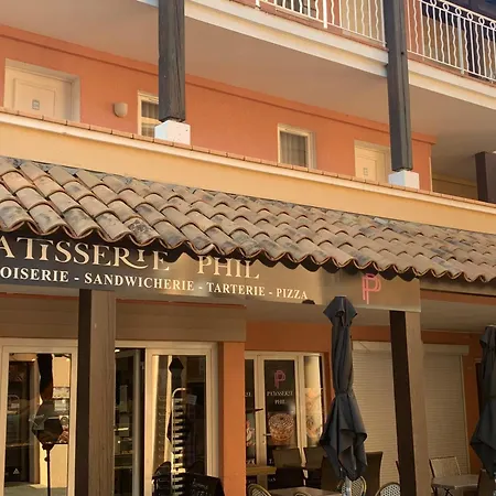 아파트 Cap Esterel 4 Pers Equipe, Belle Vue Golf, Centre Village Pierre & , Parking Inclus Et 5 Piscines Acces Gratuit, Clim, Wifi, Tv, Lave-vaisselle Et Lave-linge,four, Plancha